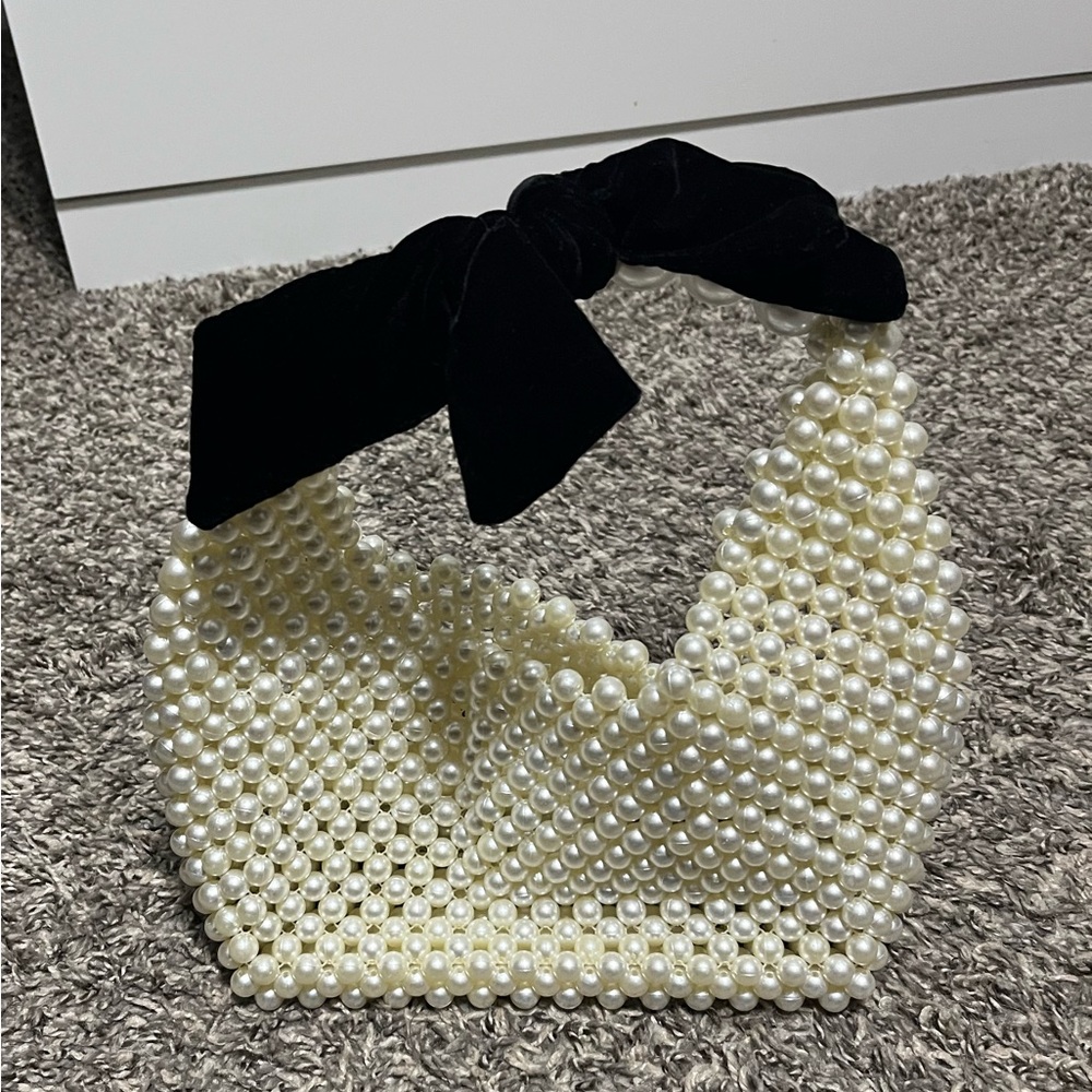 Pearl purse